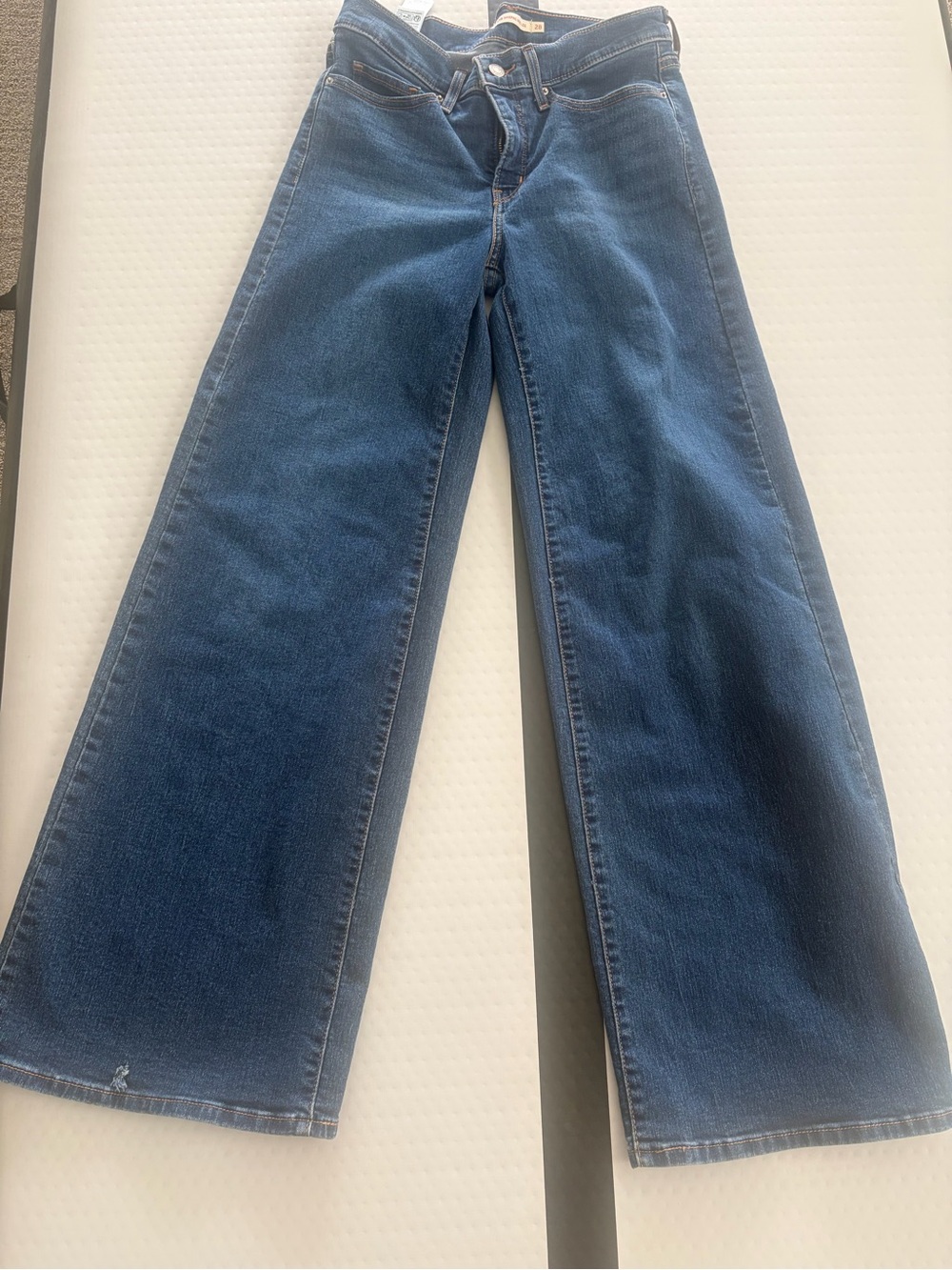 Levi's 318 Shaping Wide-Leg Jeans in Blue Denim (Clever Girl Wash) - Picture 7 of 8